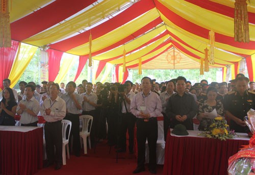 Quang Binh holds requiem for martyrs and heros in Len Ha cave - ảnh 1